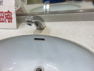 手洗いオート水栓